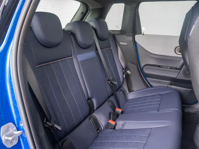 MINI 5-Deurs Cooper C 2024 Benzine 10