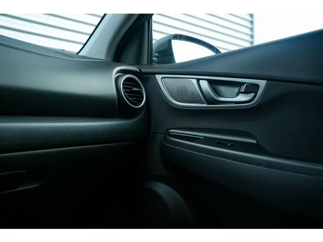 Hyundai Kona EV Comfort 64 kWh 2019 Elektrisch 23