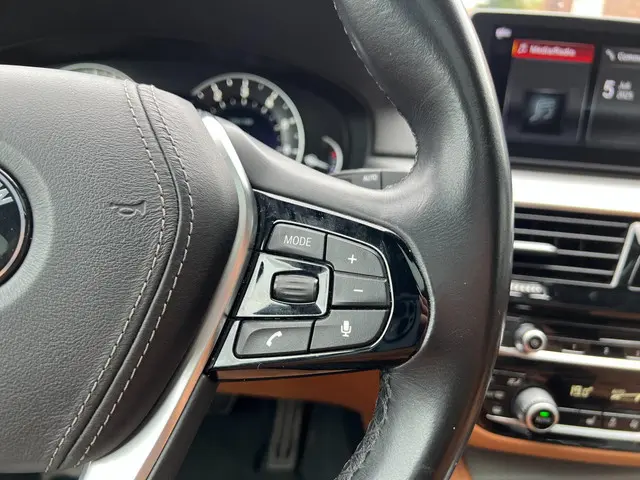 BMW 5 Serie Touring 520i High Executive 2018 Benzine 13