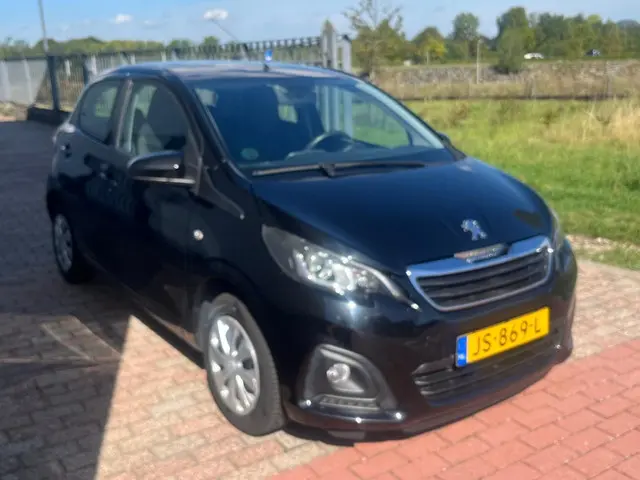 Peugeot 108 1.0 e-VTi Active 2016 Benzine 10
