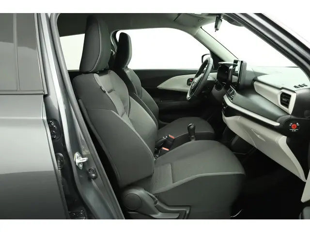 Suzuki Swift 1.2 Select Smart Hybrid 2025 Benzine 22