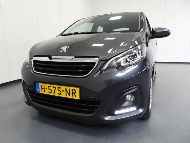 Peugeot 108 1.0 e-VTi Active Premium 2020 Benzine 22