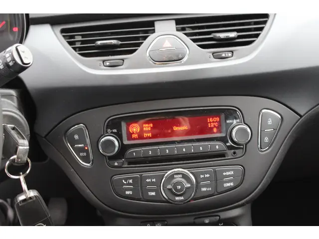 Opel Corsa 1.4 Edition nap 5drs airco 2017 Benzine 4