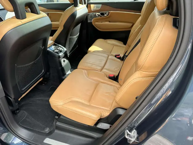 Volvo XC90 7-ZIT | INSCRIPTION | BENZ+ELEK | BOSE 2018 Benzine 19