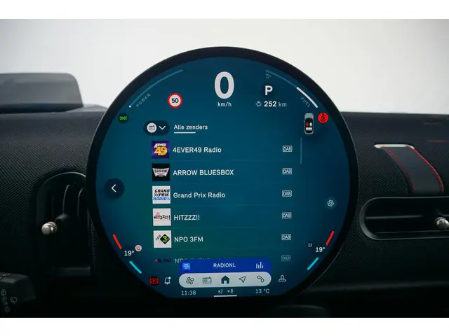 MINI 5-Deurs Cooper 2025 Benzine 21