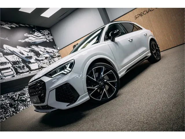Audi RSQ3 TFSI RS 2022 Benzine 24
