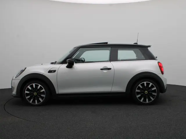 MINI Electric 3-deurs 2022 Elektrisch 4