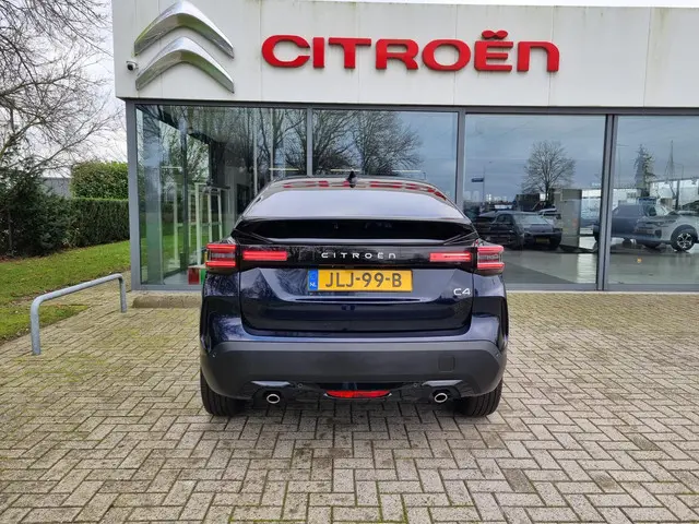 Citroën C4 1.2 Hybrid 145pk Max 2025 Hybride Benzine 5