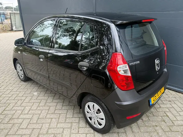 Hyundai i10 1.0 Pure/5D/Nieuw apk/blue drive 2012 Benzine 7