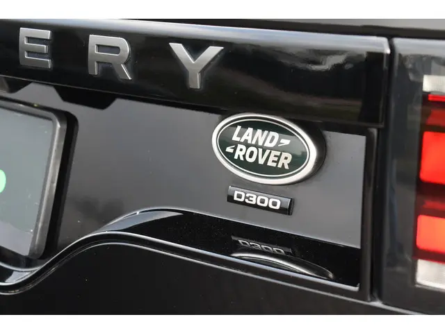 Land Rover Discovery 3.0 D300 HSE 2021 Diesel 77