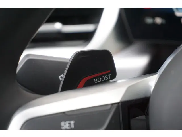 BMW iX2 eDrive20 2025 Elektrisch 11