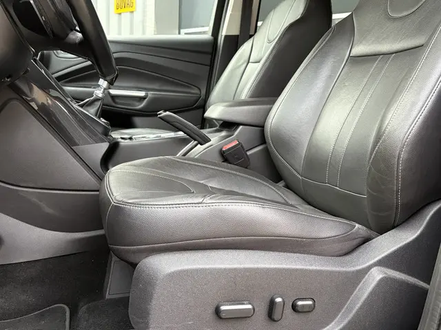 Ford Kuga 1.5 Titanium 2015 Benzine 10