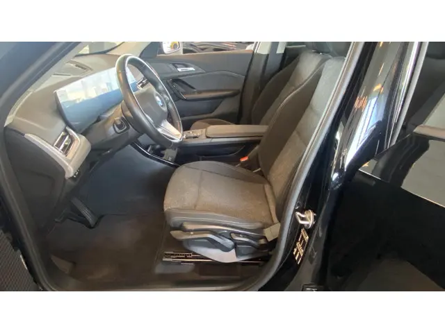 BMW X1 sDrive18i 2023 Benzine 18