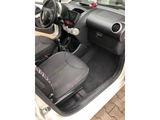 Citroën C1 1.0 5DRS LED AIRCO NAVI ELL PAKK 2013 Benzine 13