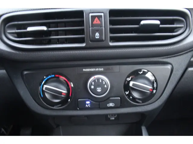 Hyundai i10 1.0 Comfort Carplay 2021 Benzine 17