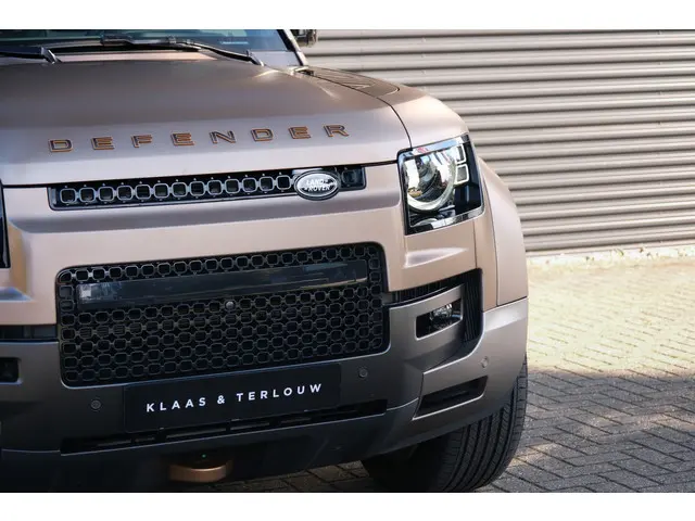 Land Rover Defender 110 4.4 P635 110 Octa 2025 Benzine 12