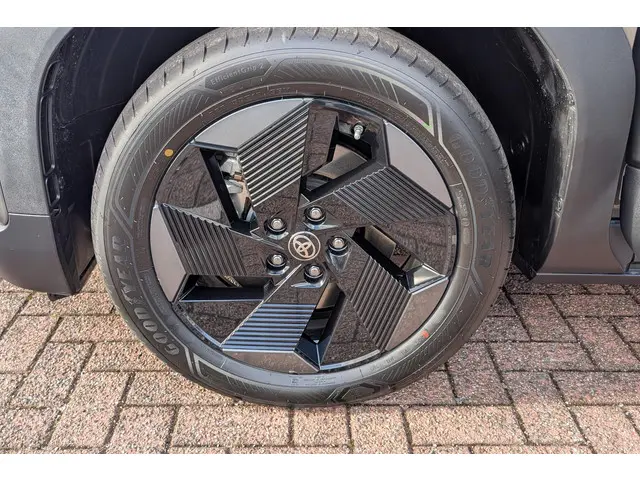 Toyota Urban Cruiser Dynamic 61 kWh 2026 Elektrisch 6