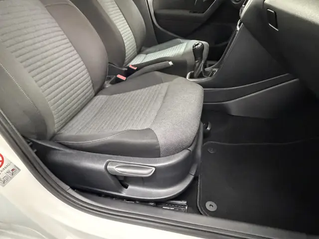 Volkswagen Polo 1.2 TSI BlueMotion Edition 2013 Benzine 11