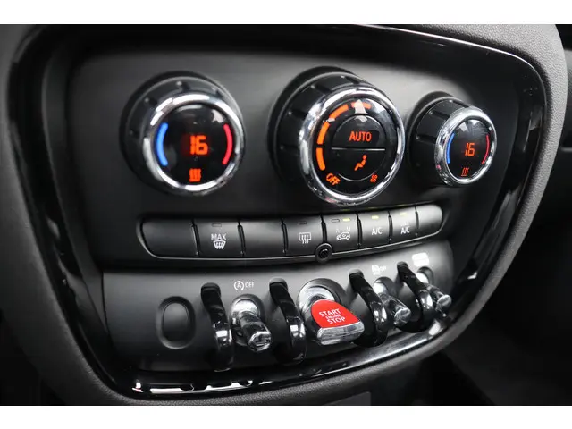 MINI Clubman Mini 1.5 Cooper Chili 2020 Benzine 22