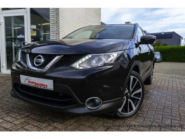 Nissan QASHQAI 1.2 Premier Edition 2014 Benzine 40
