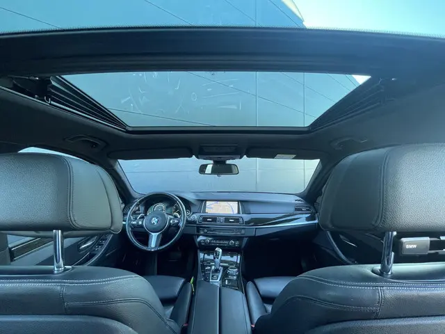 BMW 5 Serie Touring 520i Luxury Edition 2016 Benzine 15