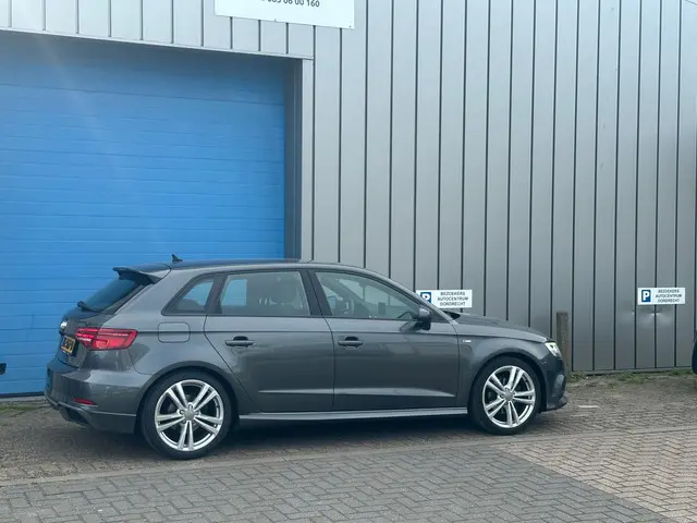 Audi A3 Sportback 35 TFSI S-LINE STOELVERW/ 2019 Benzine 21