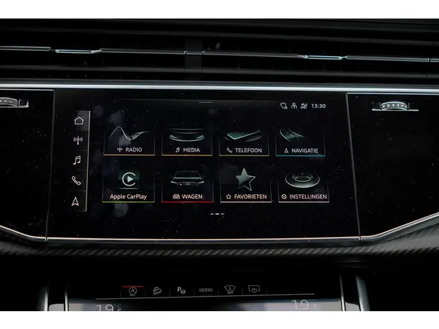 Audi RSQ8 4.0 TFSI Q8 quattro 2021 Benzine 43
