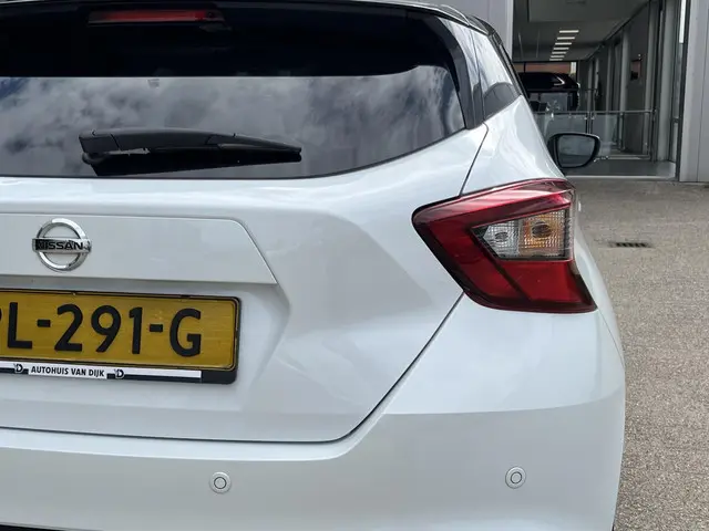 Nissan Micra 0.9 IG-T Tekna 2017 Benzine 52