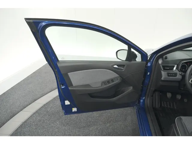 Renault Clio TCe 90 GPF Techno 2024 Benzine 79