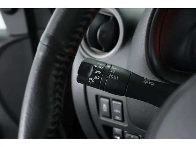 Nissan Micra 1.2 Connect Edition N-TEC 2016 Benzine 21