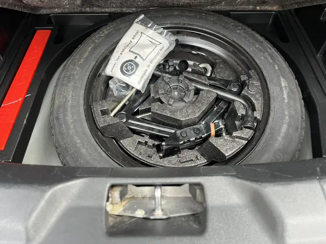 Volvo V40 2.0 T3 Momentum 2016 Benzine 23