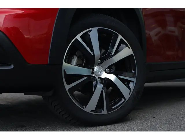 Peugeot 2008 1.2 PureTech GT-line 2018 Benzine 4