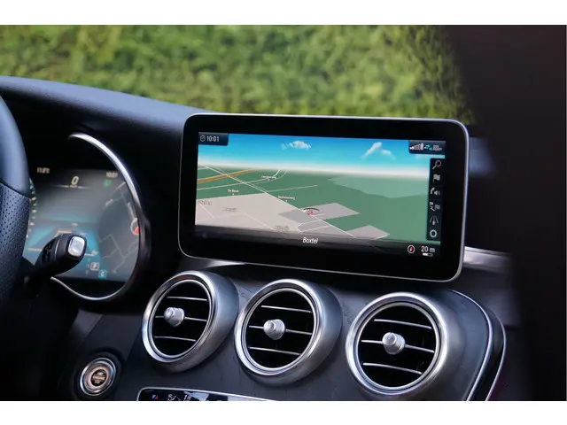 Mercedes-Benz C-Klasse C 180 AMG line 2020 Benzine 26