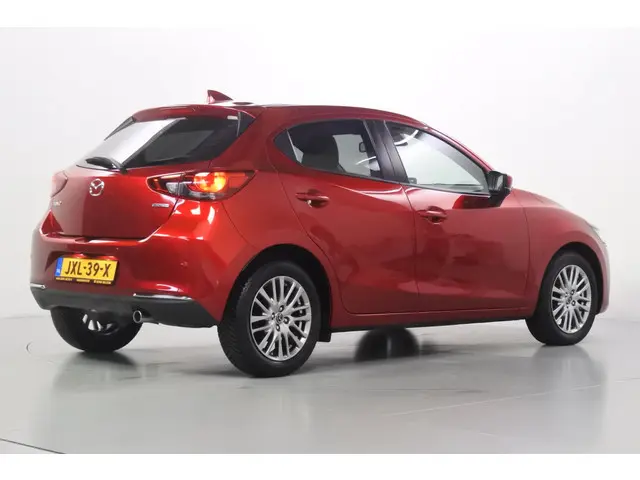 Mazda 2 1.5 90pk Automaat Signature 2020 Benzine 2