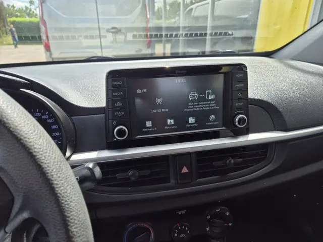 Kia Picanto 1.0 MPi ComfortPlusLine 2020 Benzine 8