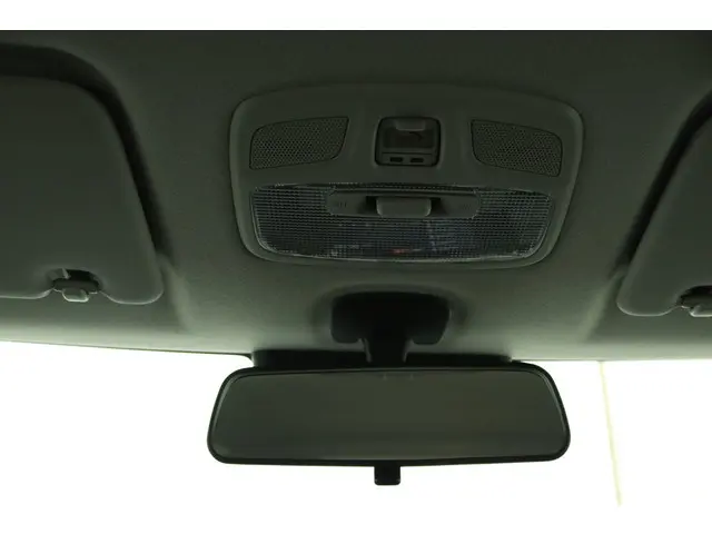 Suzuki Swift 1.2 Select Smart Hybrid 2025 Benzine 33