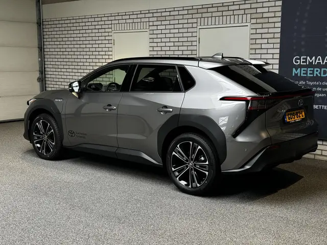 Toyota bZ4X Premium 71 kWh automaat 2024 Elektrisch