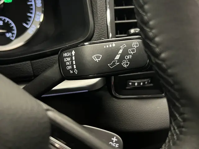 Škoda Karoq 1.5 TSI ACT Style Business 2018 Benzine 20