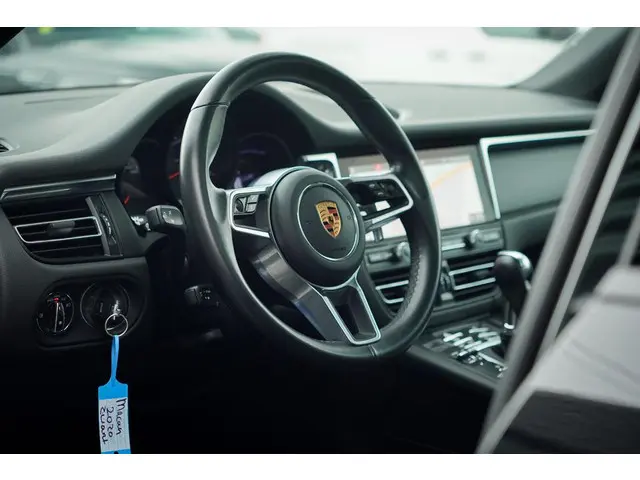 Porsche Macan 2.0 2020 Benzine 6