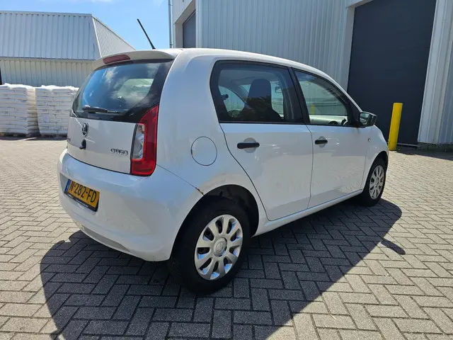 Škoda Citigo 1.0 Easy / 5drs / Airco / ZIE FOTO'S! 2013 Benzine 5