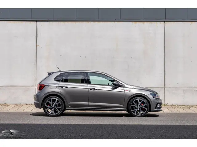 Volkswagen Polo 2.0 TSI GTI 2019 Benzine 3