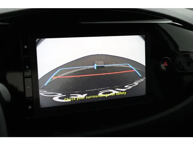 Toyota Aygo X Hybrid 115 play 2026 Hybride Benzine 9