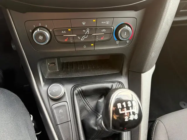 Ford Focus Wagon 1.0 Lease Edition 2017 Benzine 12