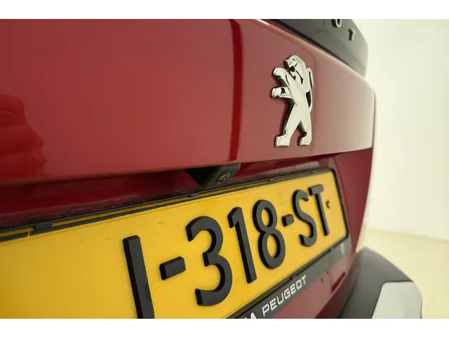 Peugeot 2008 1.2 PureTech GT-Line 2020 Benzine 3