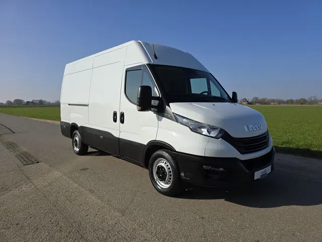 Iveco Daily 35S14V 2.3 352L H2 2022 Diesel 8