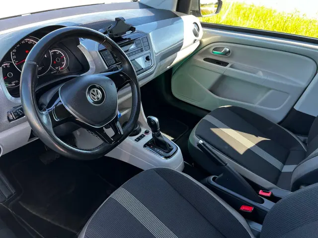 Volkswagen e-up! 3