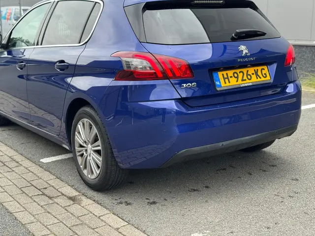 Peugeot 308 1.5 BlueHDi Blue Lease Premium 2020 Diesel 20