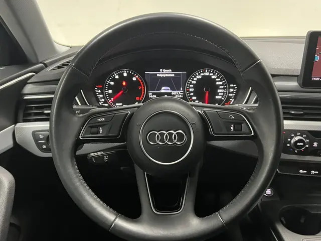 Audi A4 Avant 1.4 TFSI Design Pro Line Plus 2017 Benzine 6