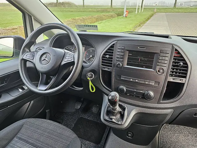 Mercedes-Benz Vito 114 2018 Diesel 8