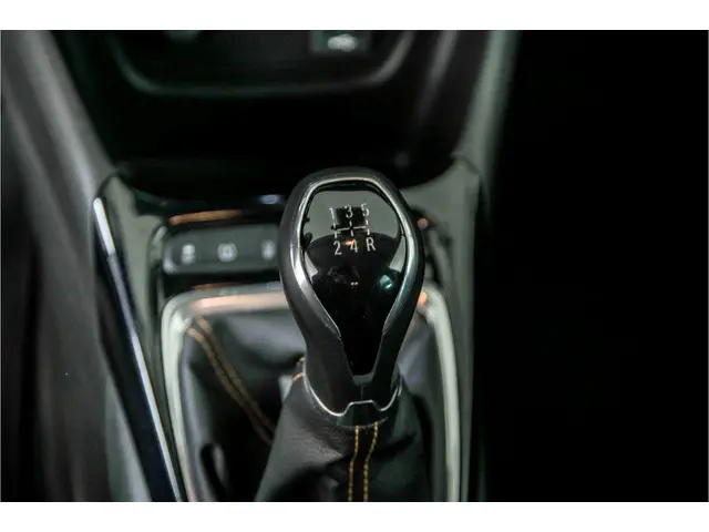 Opel Crossland X 1.2 Turbo Innovation 2018 Benzine 38